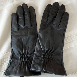 Great Black Leather Gloves for this cold weather!